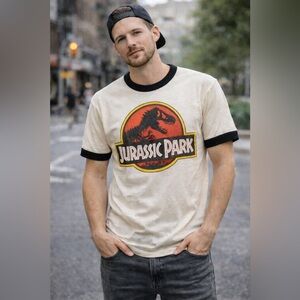 Jurassic Park Ringer Tee Men’s Small Graphic Logo Shirt NWT